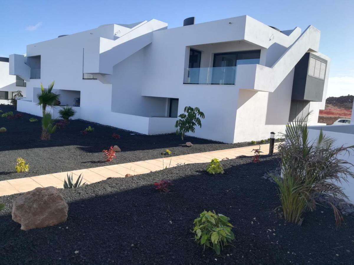 Marta & Lorenzo Apartment. Fuerteventura La Oliva Exterior photo